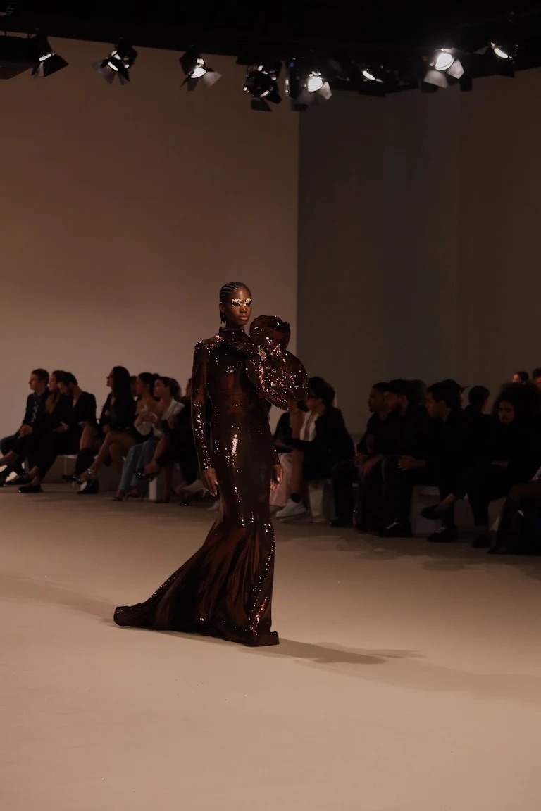 Haute couture в Москве 2026: как отличить настоящий кутюр от маркетинга